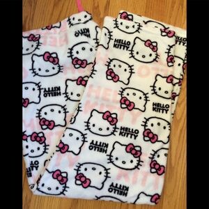 Hello kitty cozy plush pajamas